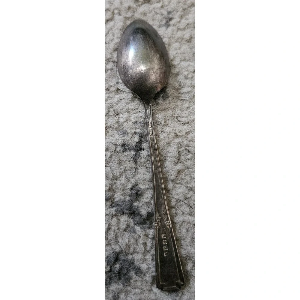 Antique Meriden Silver Plate Co Pierced Cherry Spoon & EPNS Sugar Spoons